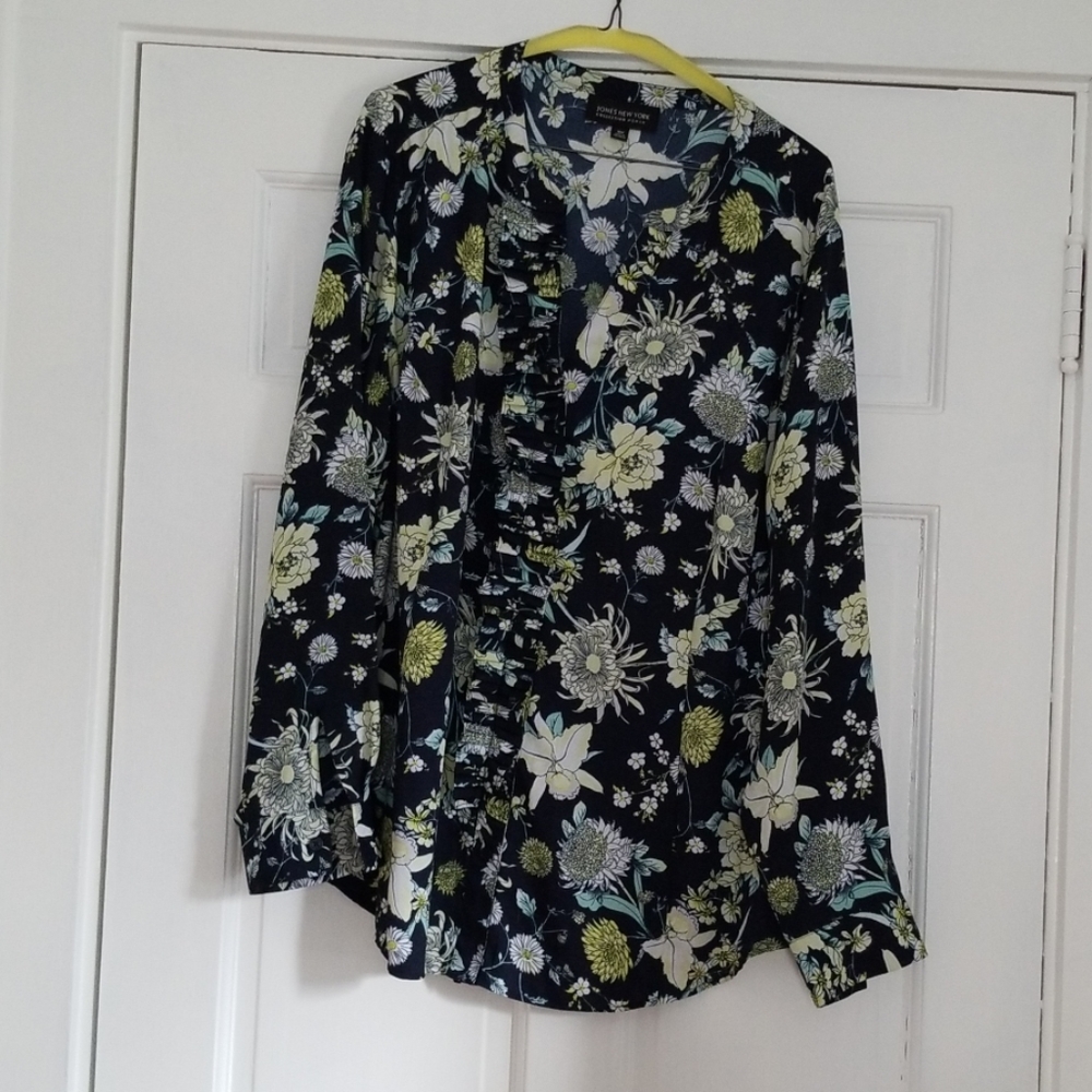 Jones New York blouse